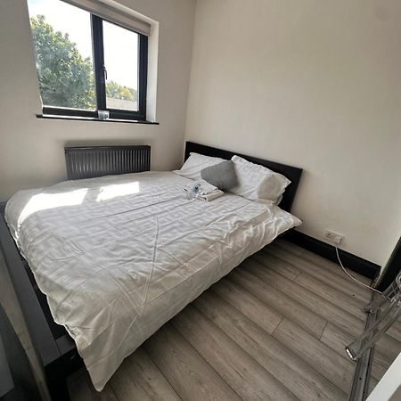 Spacious Double Near Train Station バーミンガム エクステリア 写真