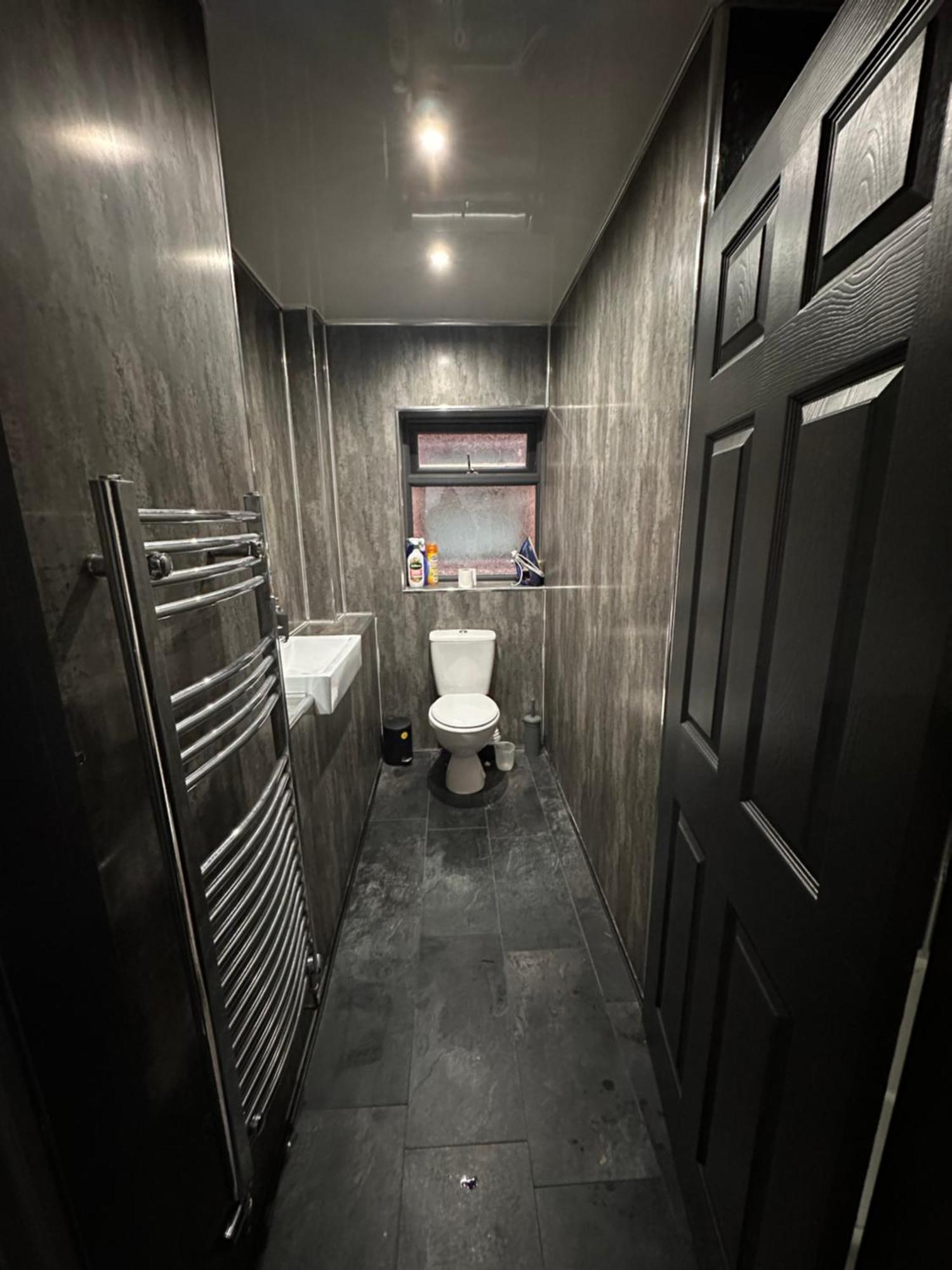 Spacious Double Near Train Station バーミンガム エクステリア 写真
